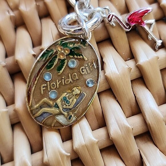 Florida Girl Charm Bracelet With Silver Tone Chain & Toggle Close - Picture 1 of 12